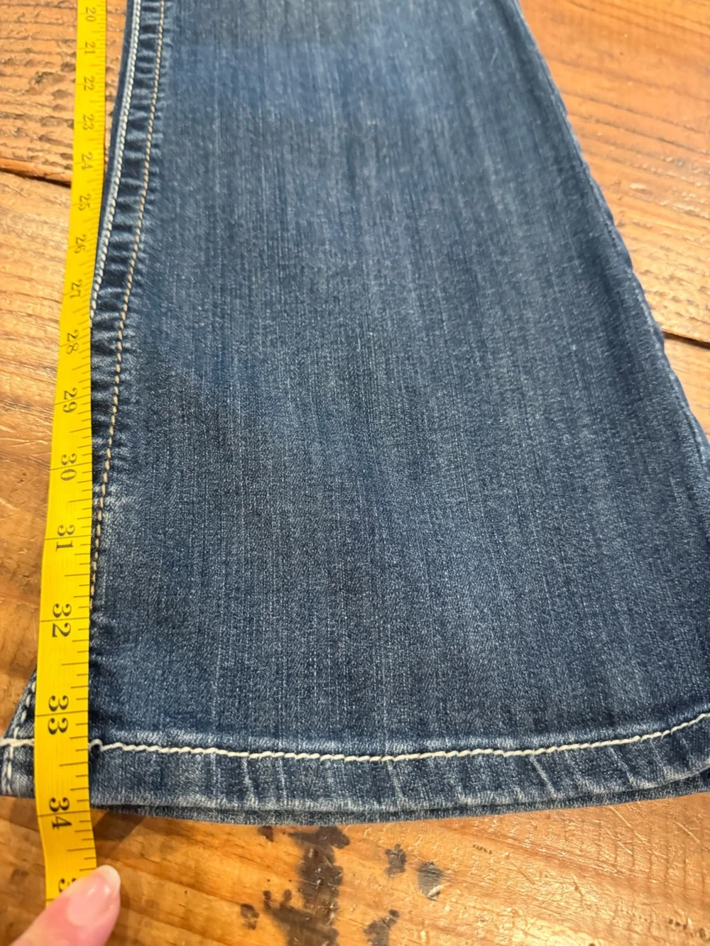 Ariat REAL Denim 31L Distressed Bootcut Jeans Western Y2K Embroidered